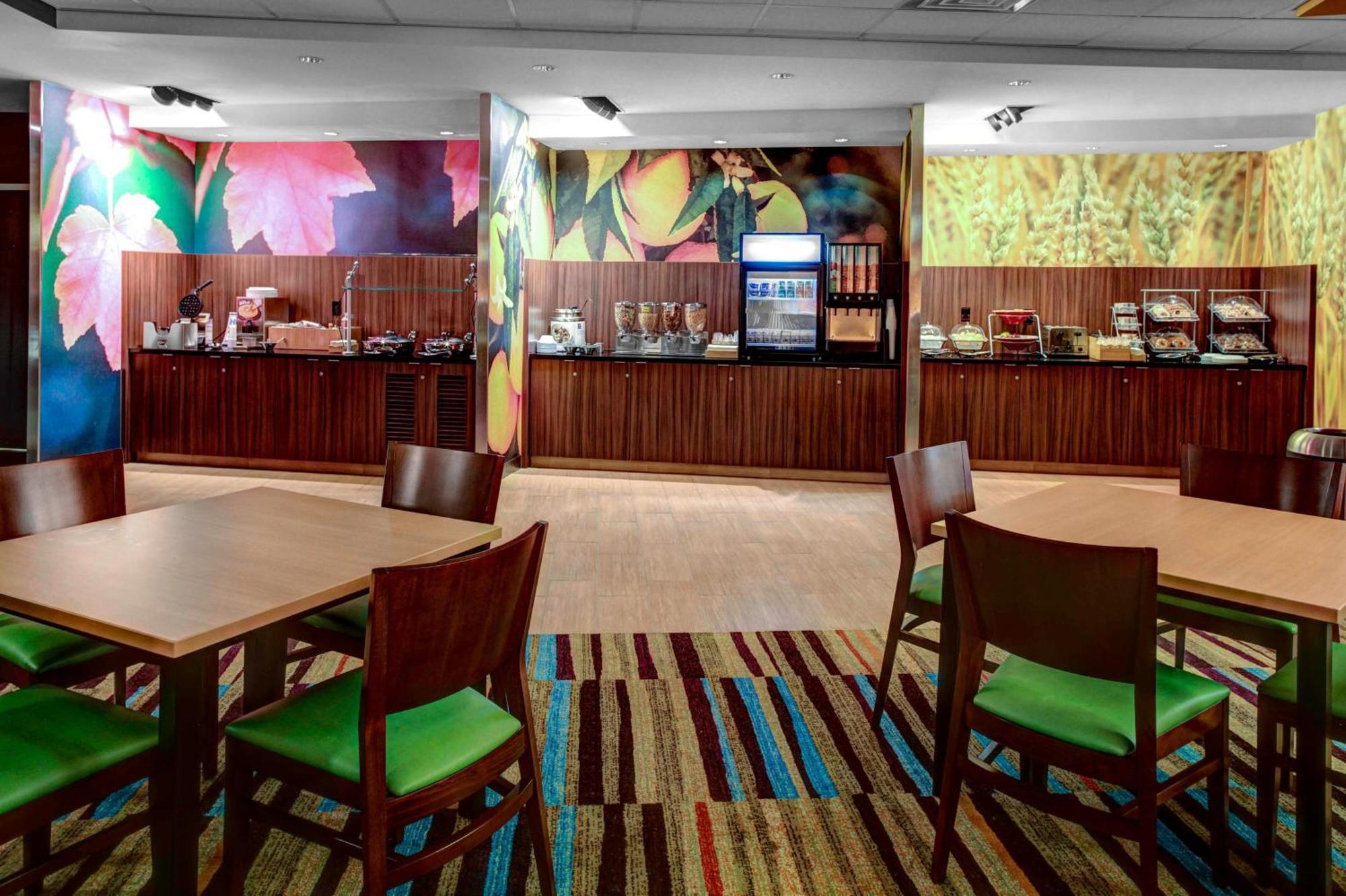 Fairfield Inn & Suites By Marriott Lansing At Eastwood Esterno foto