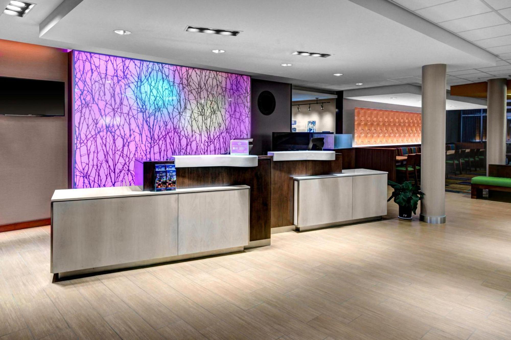 Fairfield Inn & Suites By Marriott Lansing At Eastwood Esterno foto
