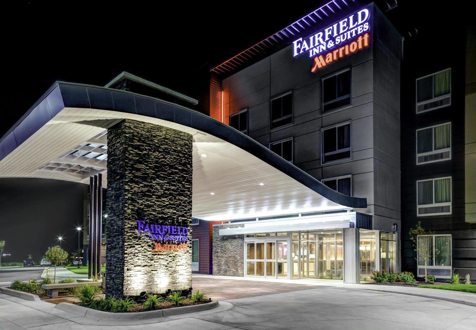 Fairfield Inn & Suites By Marriott Lansing At Eastwood Esterno foto