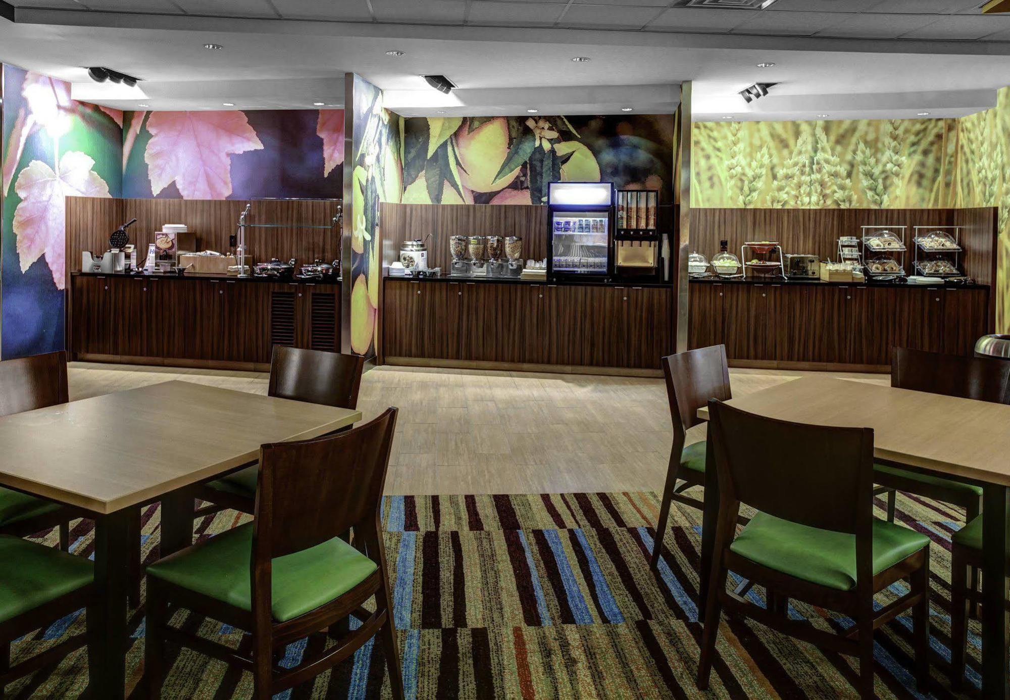 Fairfield Inn & Suites By Marriott Lansing At Eastwood Esterno foto