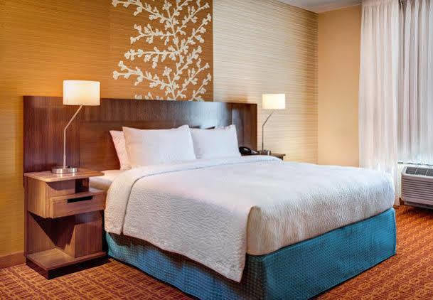 Fairfield Inn & Suites By Marriott Lansing At Eastwood Esterno foto